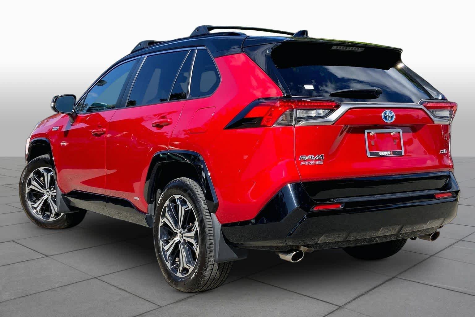 Used 2024 Toyota RAV4 XSE w/ Weather Package AWD/4WD image 12