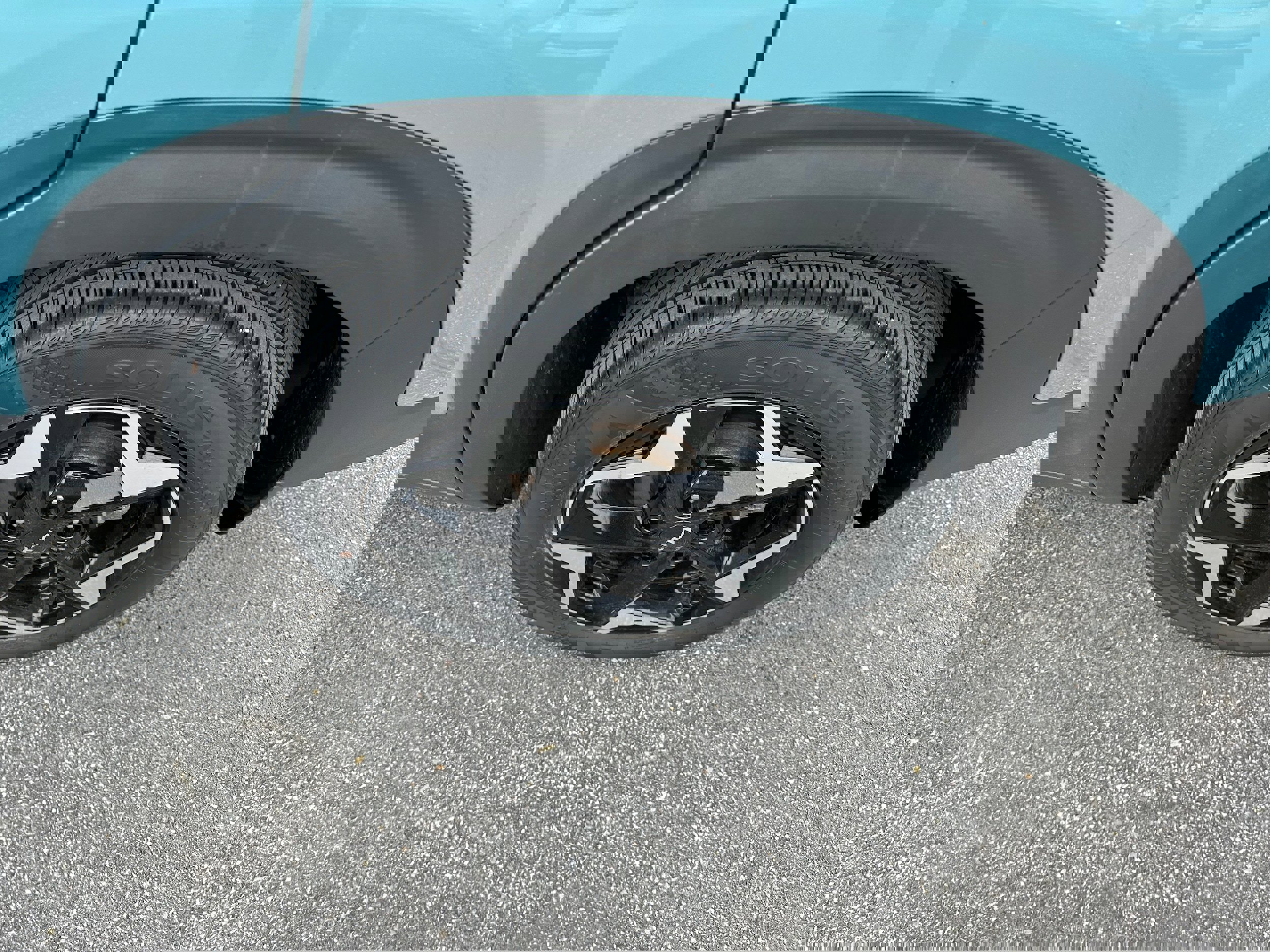 Used 2024 Kia Seltos EX image 9