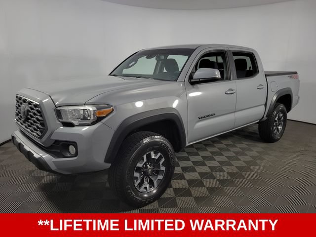 Used 2020 Toyota Tacoma TRD Off-Road w/ Technology Package AWD/4WD image 3