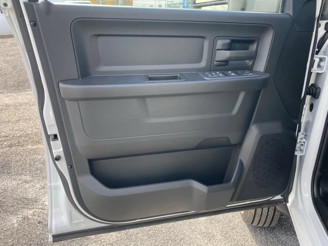 New 2026 RAM 5500 Tradesman w/ Chrome Appearance Group AWD/4WD image 12