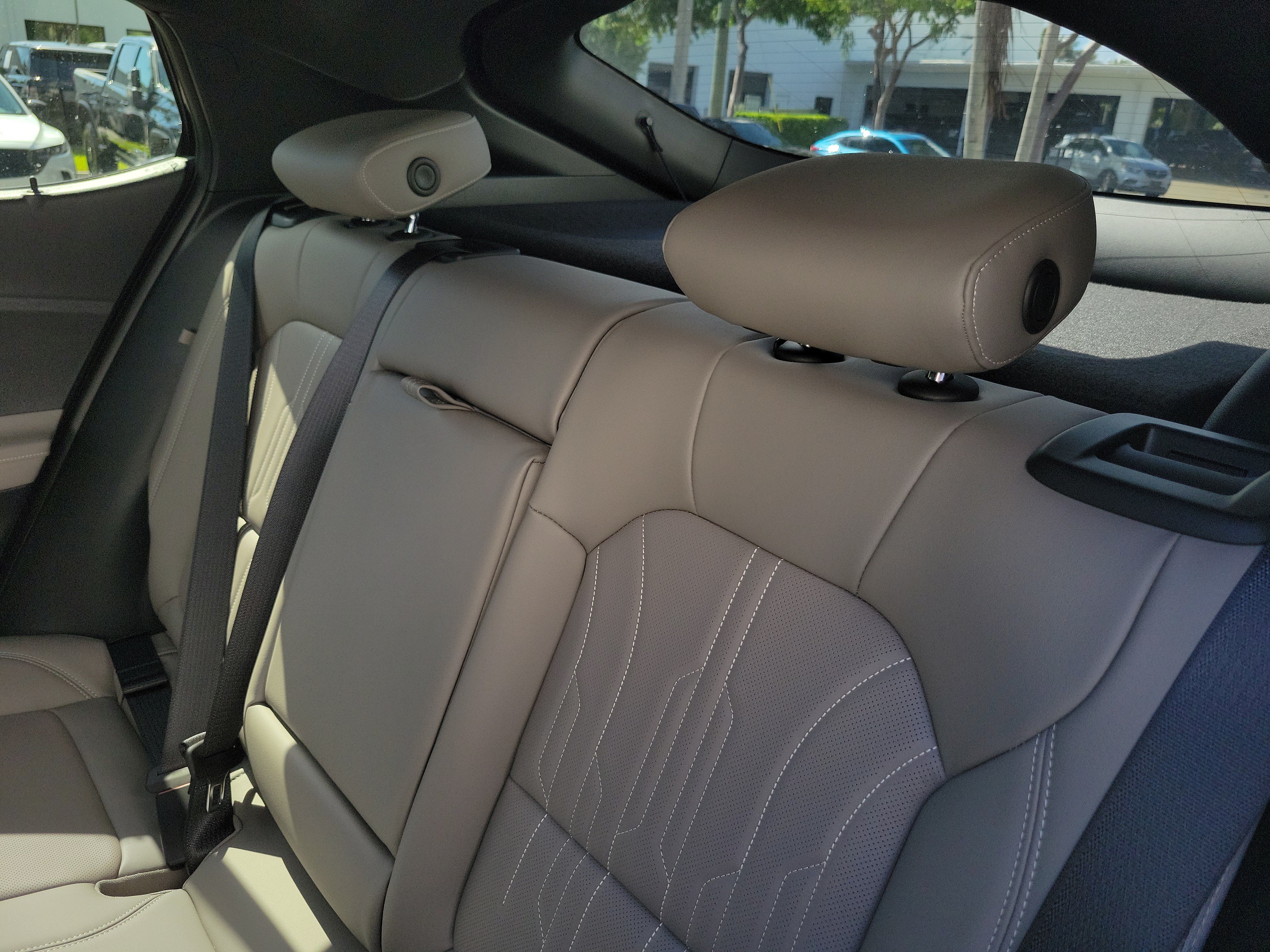 New 2026 Buick Envista Avenir FWD image 12