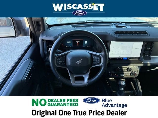 Used 2025 Ford Bronco Badlands image 9