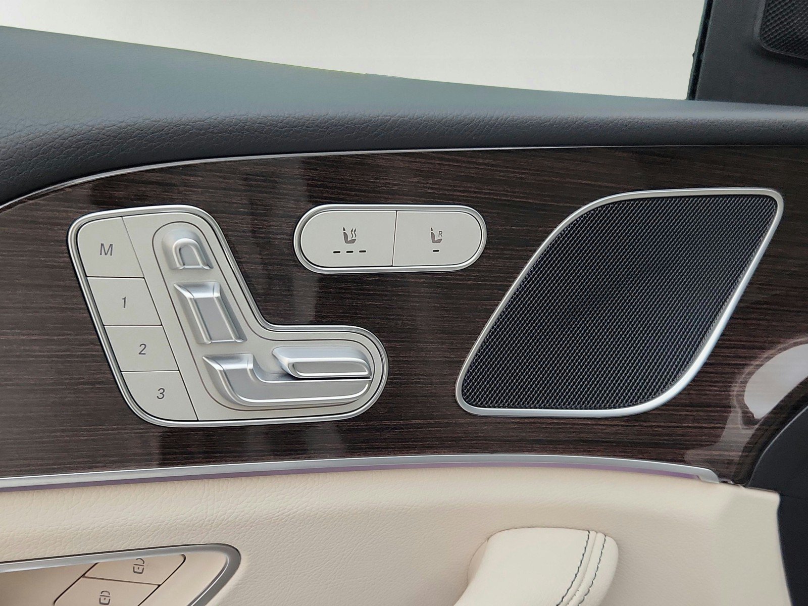 Certified 2026 Mercedes-Benz GLE 350 4MATIC image 29