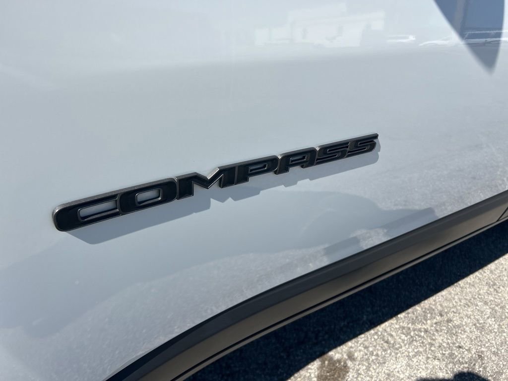 Used 2024 Jeep Compass Trailhawk image 15