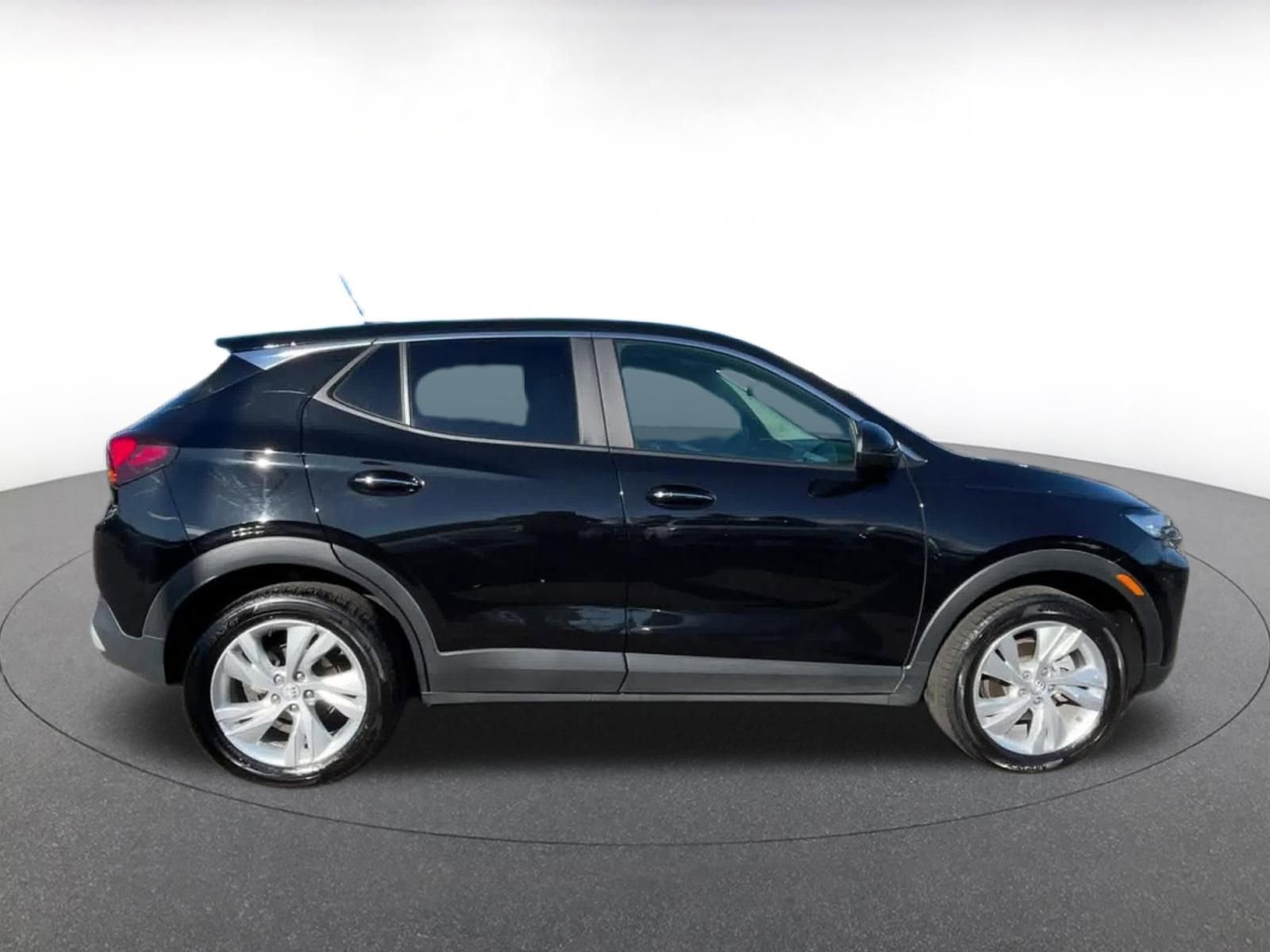 Used 2025 Buick Encore GX Preferred image 16