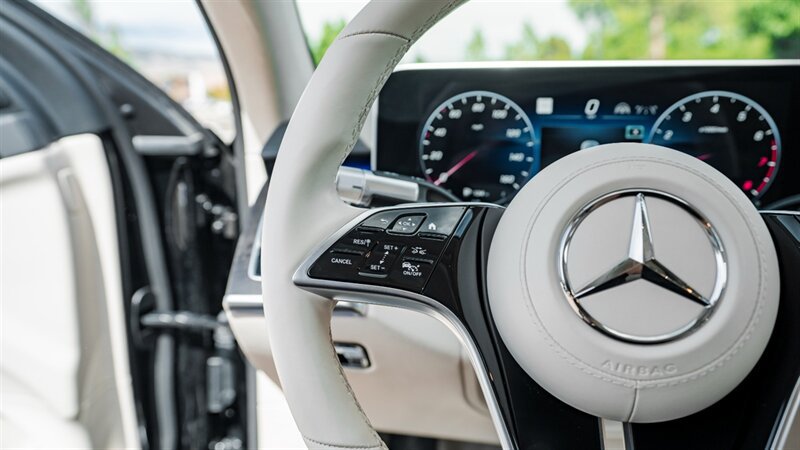 Used 2022 Mercedes-Benz S 500 4MATIC image 31