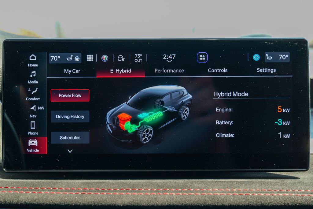 Used 2024 Alfa Romeo Tonale Veloce w/ Active Assist Package image 47