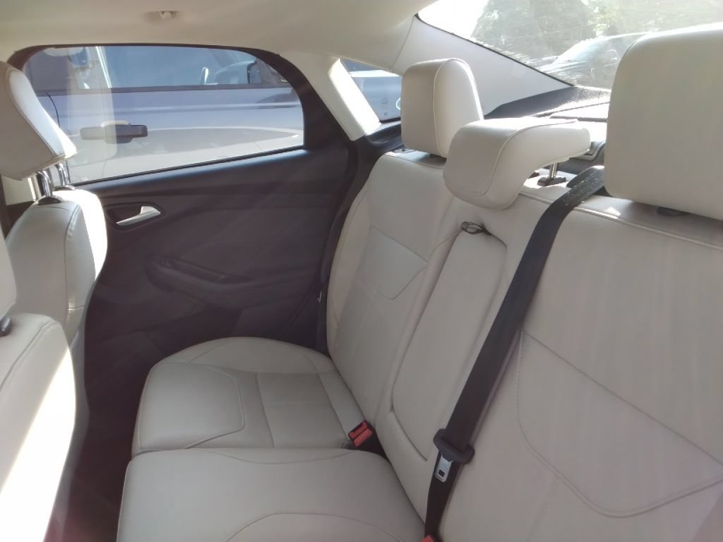 Used 2018 Ford Focus Titanium FWD image 10