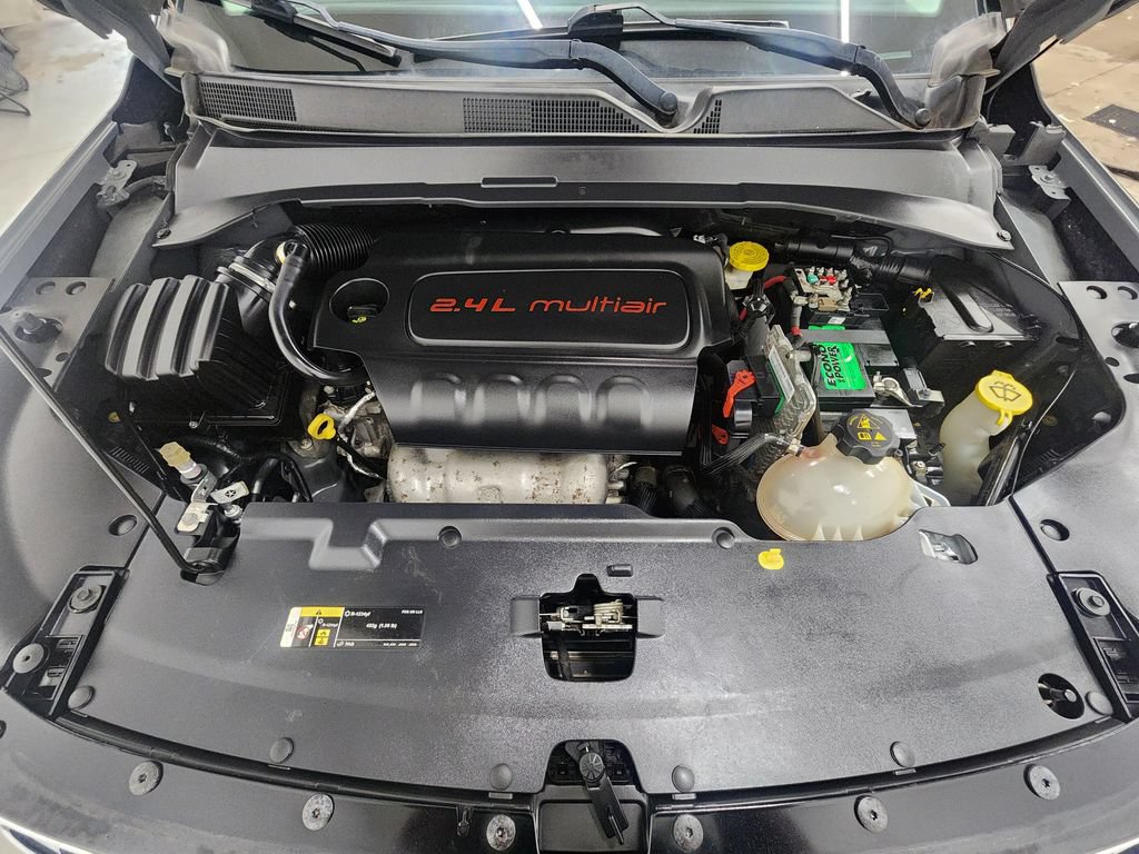 Used 2020 Jeep Compass Limited AWD/4WD image 34