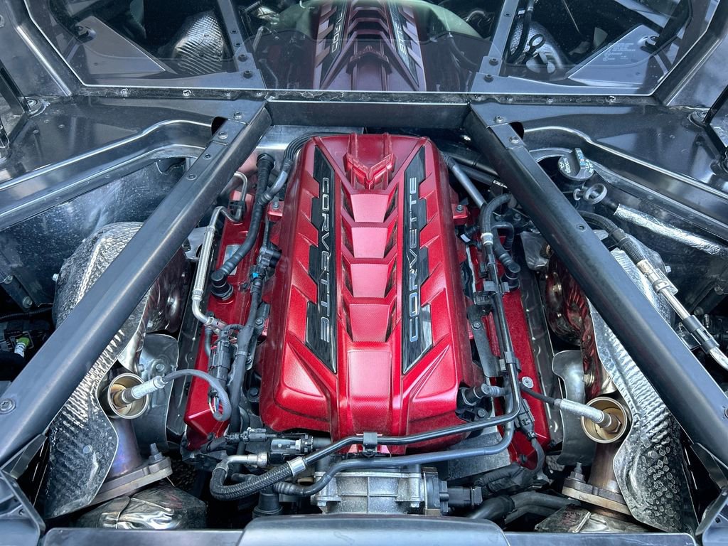 Used 2024 Chevrolet Corvette Stingray Preferred Cpe w/ Z51 Performance Package RWD image 29