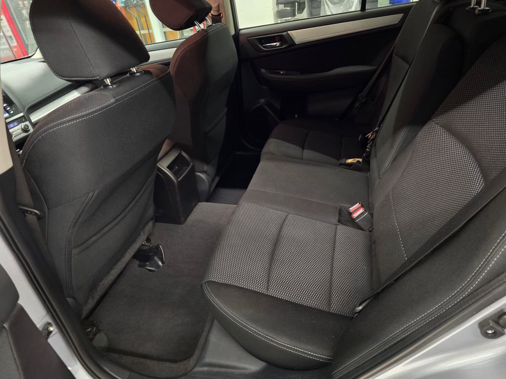 Used 2017 Subaru Outback 2.5i Premium image 28