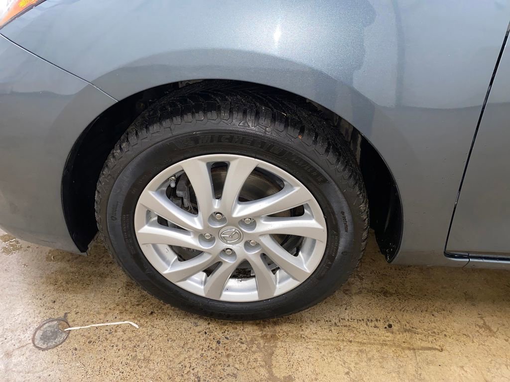Used 2012 MAZDA MAZDA3 i Touring FWD image 18