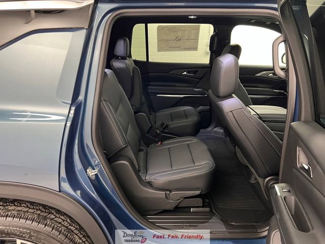 New 2026 Chevrolet Traverse LT w/ Sun and Wheel Package FWD image 37