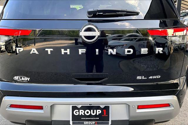 Certified 2023 Nissan Pathfinder SL image 10