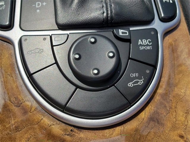 Used 2012 Mercedes-Benz SL 550 image 23