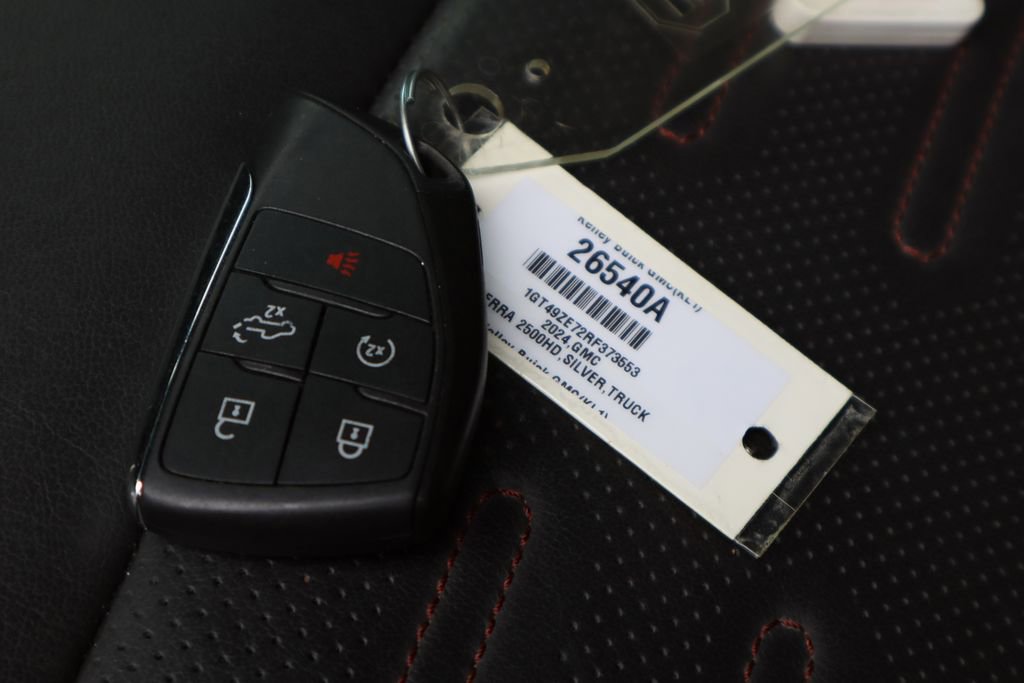 Used 2024 GMC Sierra 2500 AT4X image 36