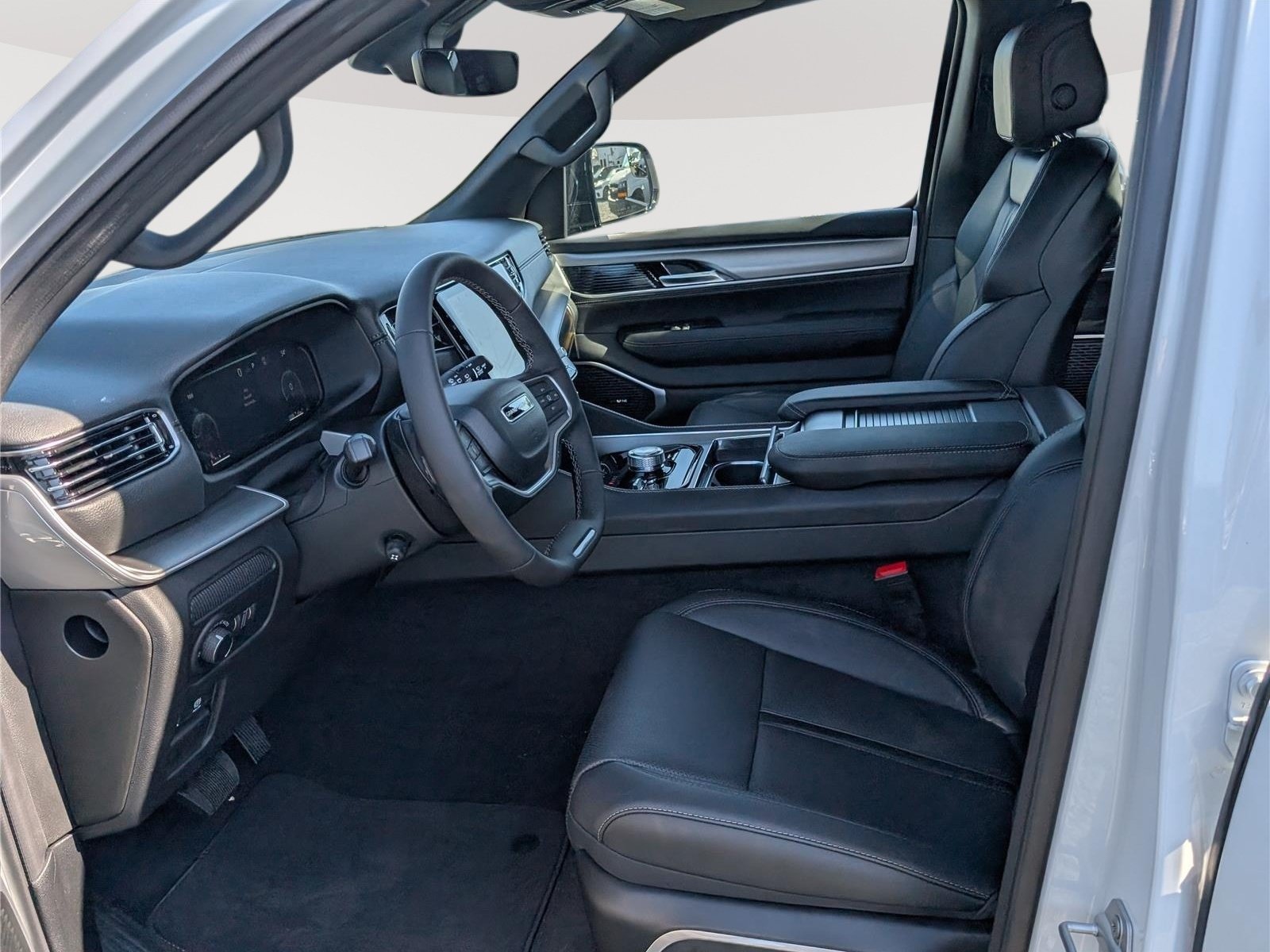 New 2026 Jeep Grand Wagoneer Limited AWD/4WD image 13
