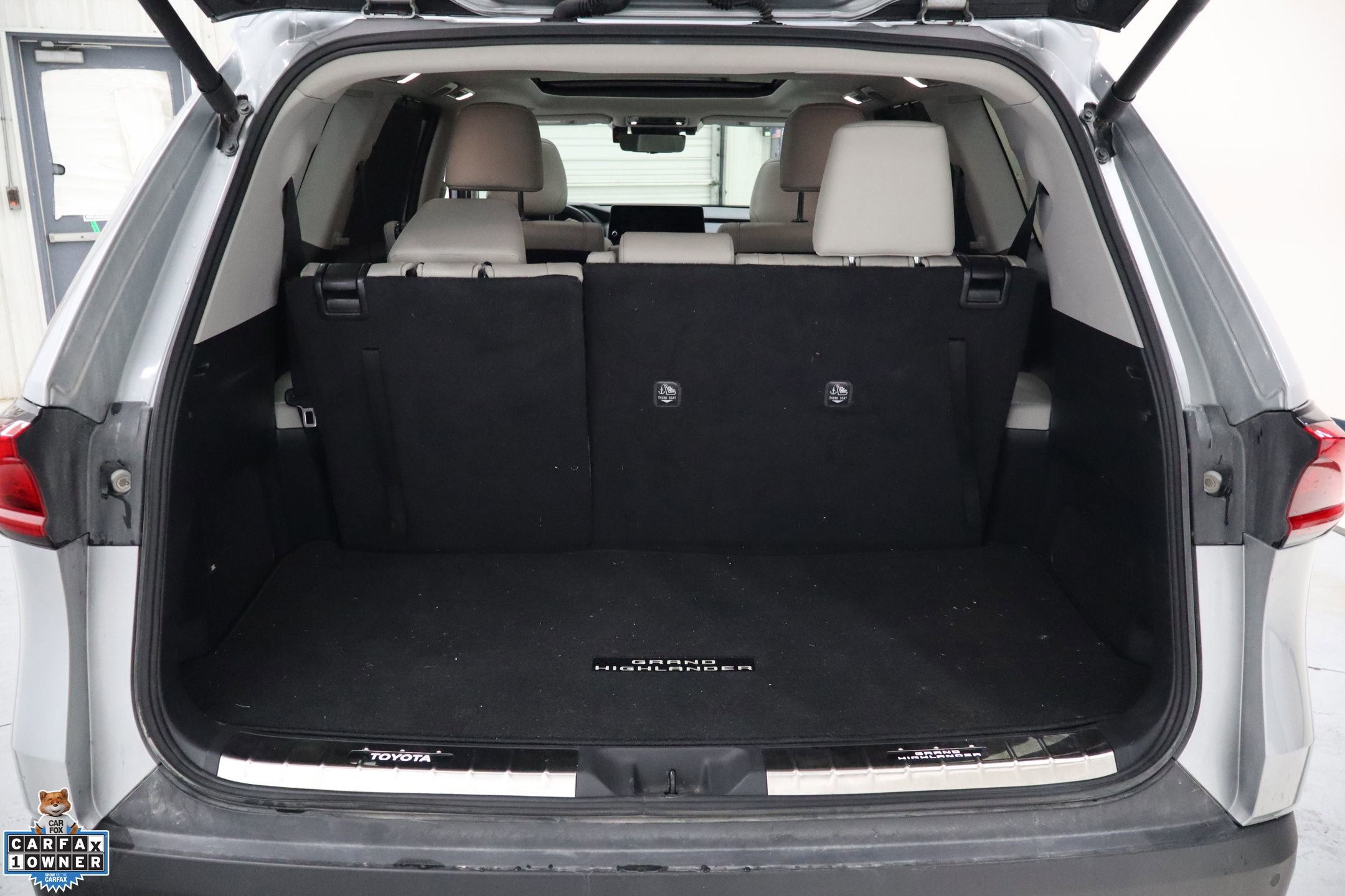 Used 2024 Toyota Grand Highlander Platinum image 33