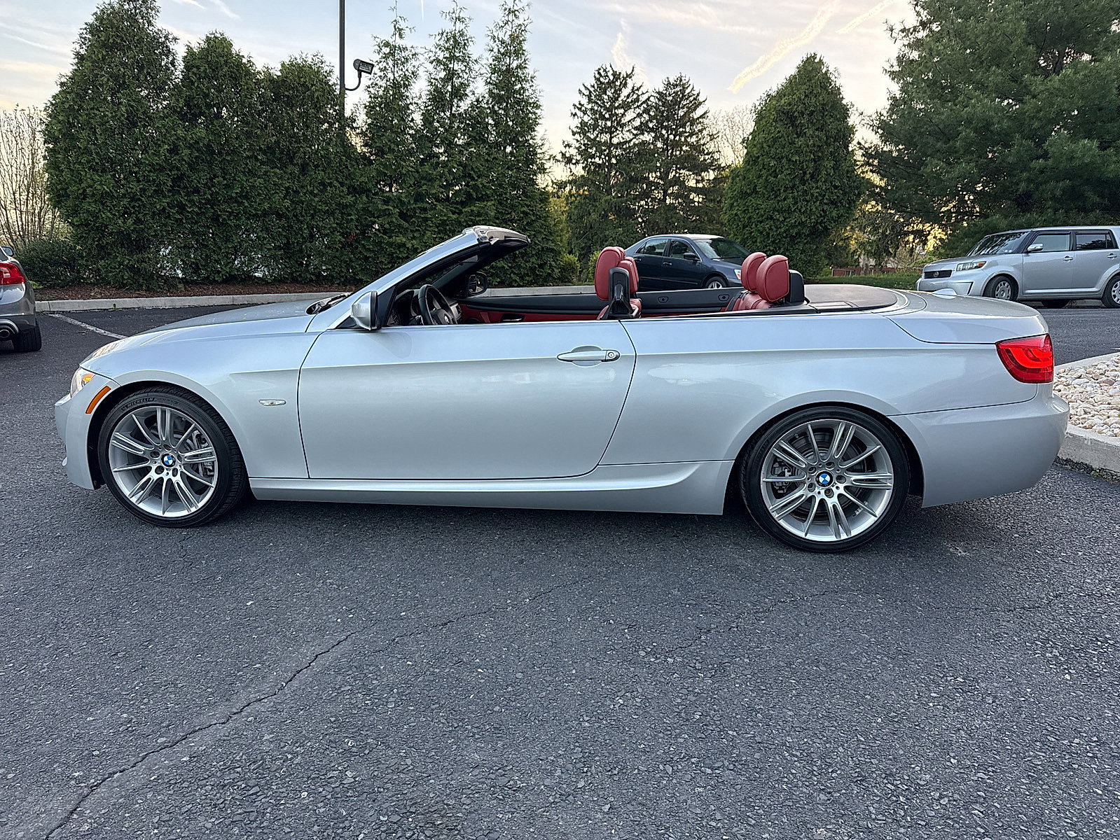 Used 2013 BMW 335i Convertible RWD image 10