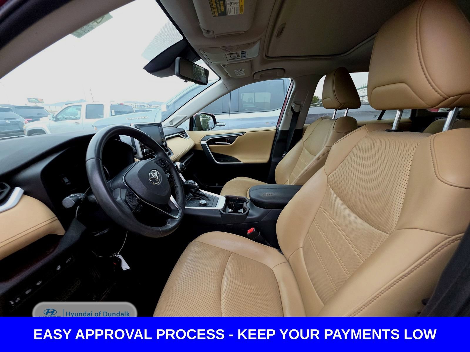 Used 2019 Toyota RAV4 Limited w/ Limited Grade Weather Package image 10