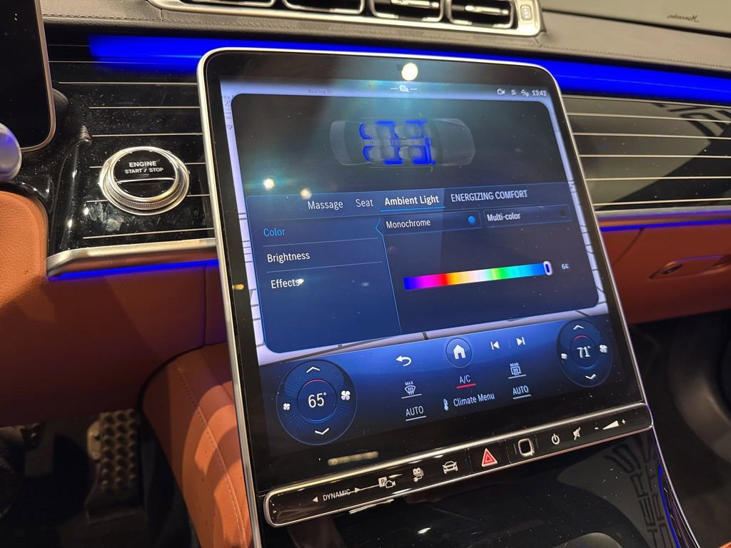 Used 2024 Mercedes-Benz S 580e 4MATIC Sedan image 24