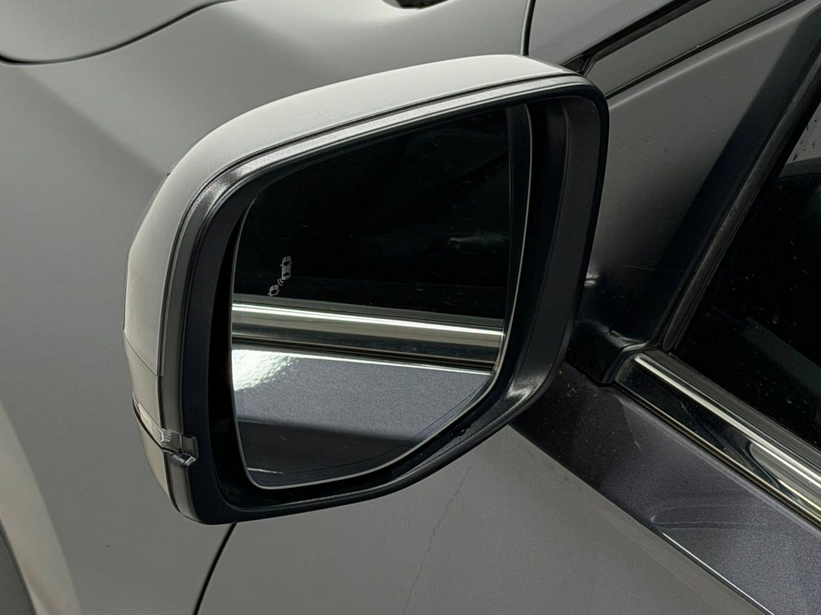 Used 2023 Honda Pilot Elite image 40