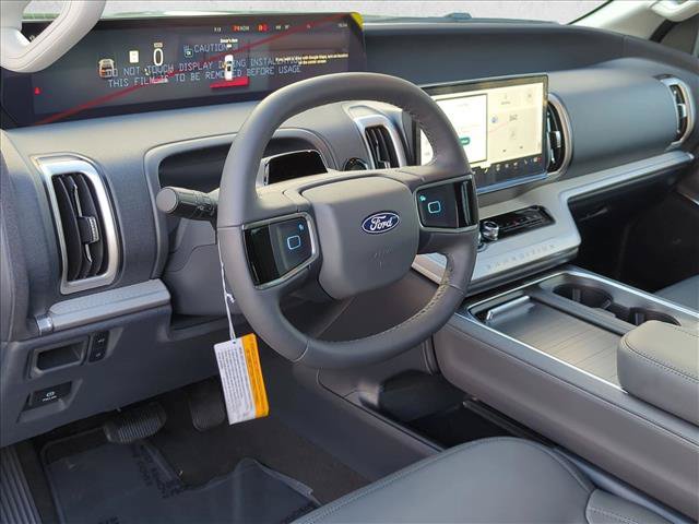 New 2027 Ford Expedition Max Active RWD image 3