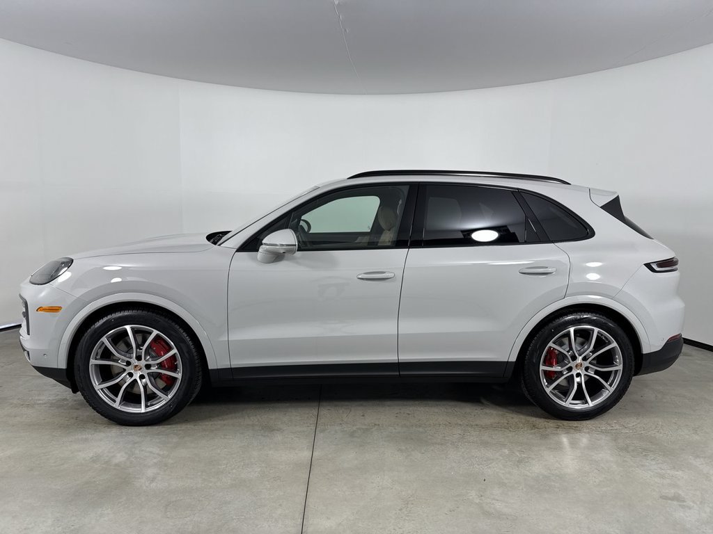 New 2026 Porsche Cayenne S AWD/4WD image 2