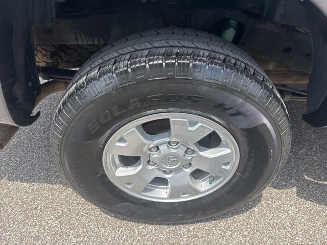 Used 2012 Toyota Tacoma 4x4 Double Cab w/ TRD Off-Road Pkg image 15