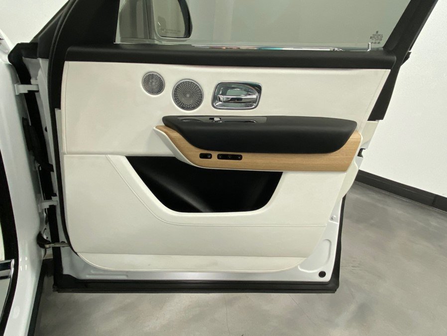 Used 2019 Rolls-Royce Cullinan AWD/4WD image 49