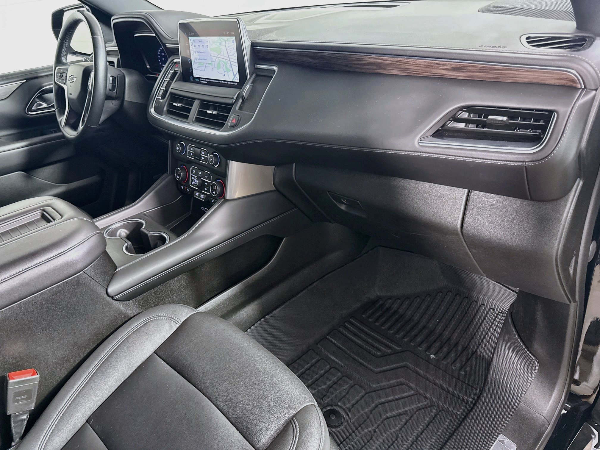 Used 2023 Chevrolet Tahoe Z71 w/ Luxury Package AWD/4WD image 33