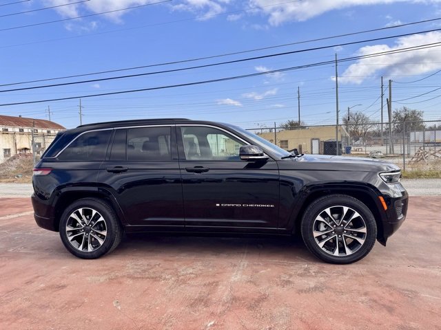 New 2025 Jeep Grand Cherokee Overland w/ Adv Protech Group III image 4
