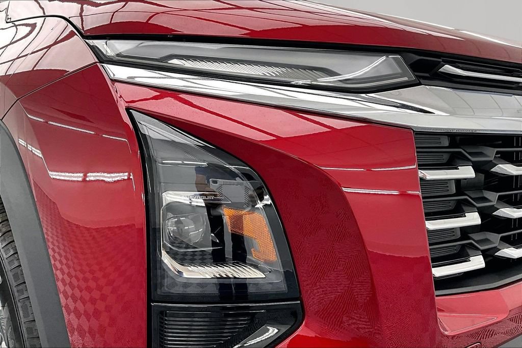 Used 2026 Chevrolet Equinox LT AWD/4WD image 29