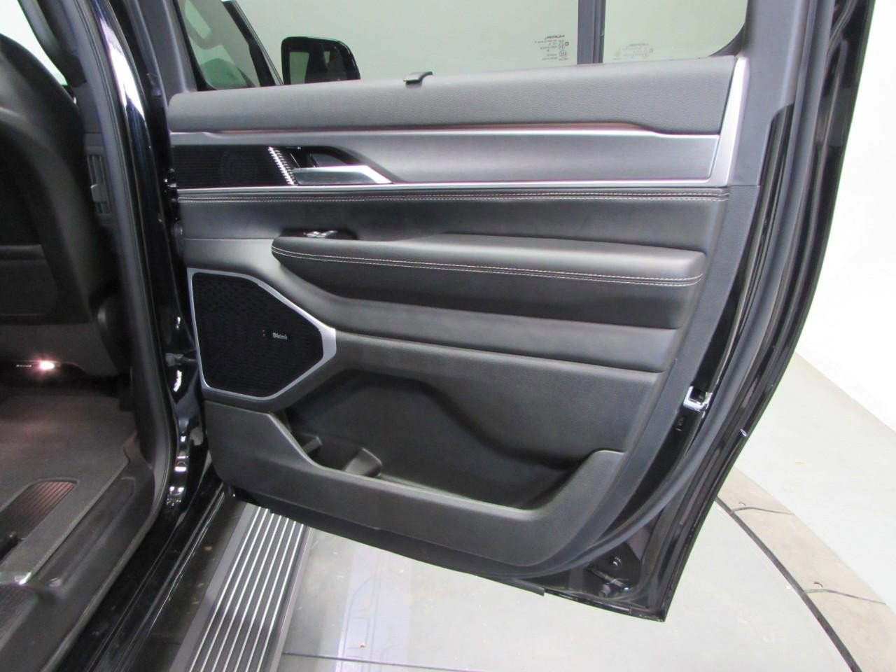 New 2026 Jeep Grand Wagoneer L Limited image 19