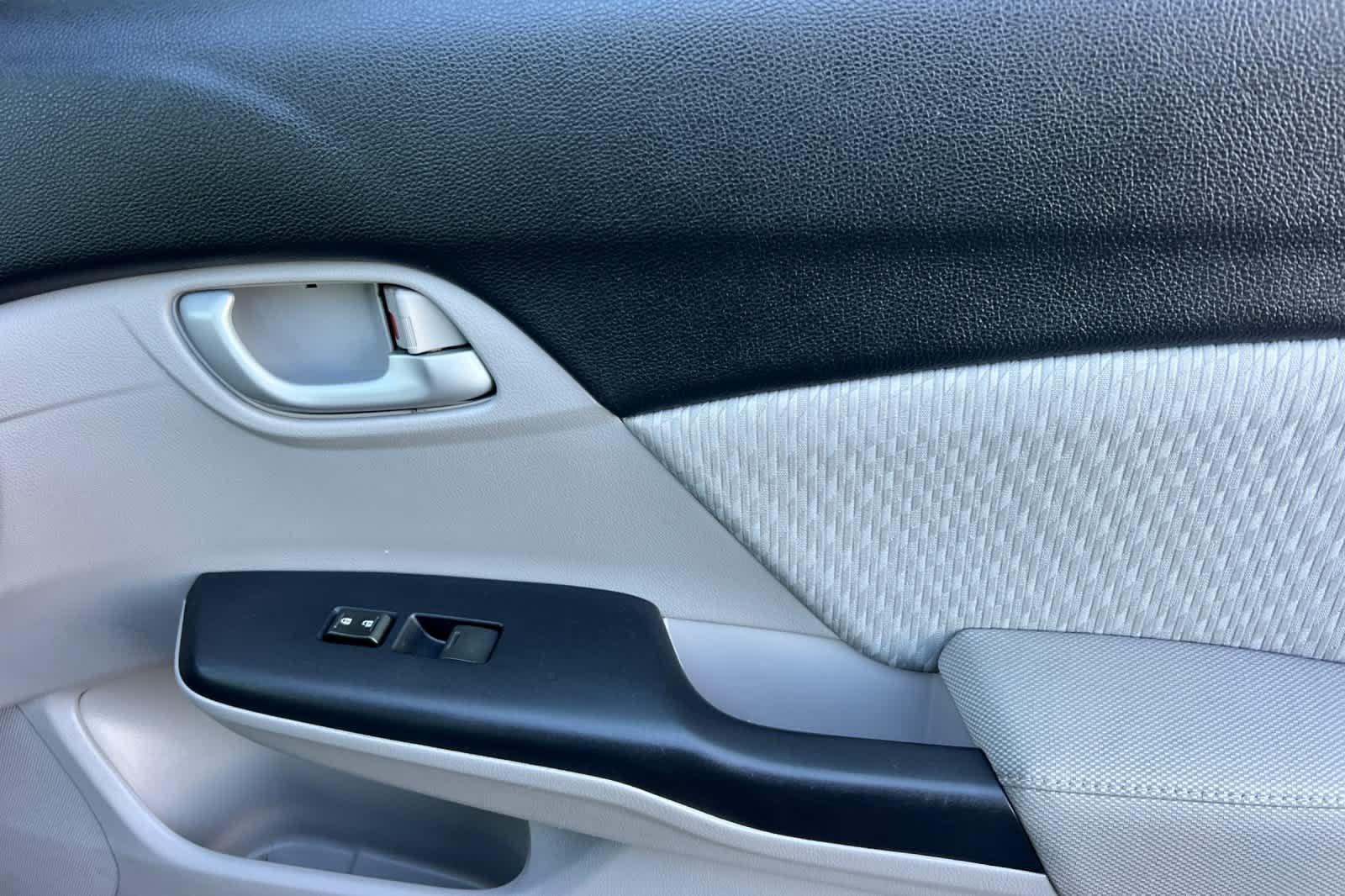 Used 2014 Honda Civic LX image 17