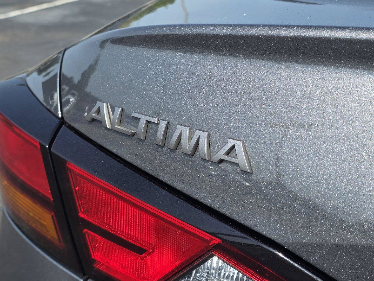 Used 2025 Nissan Altima 2.5 SV AWD/4WD image 35