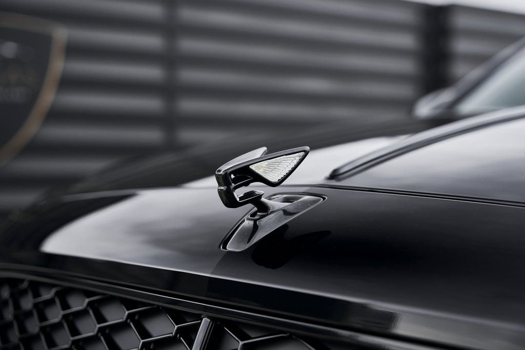 Used 2025 Bentley Flying Spur Plug-In Hybrid image 8