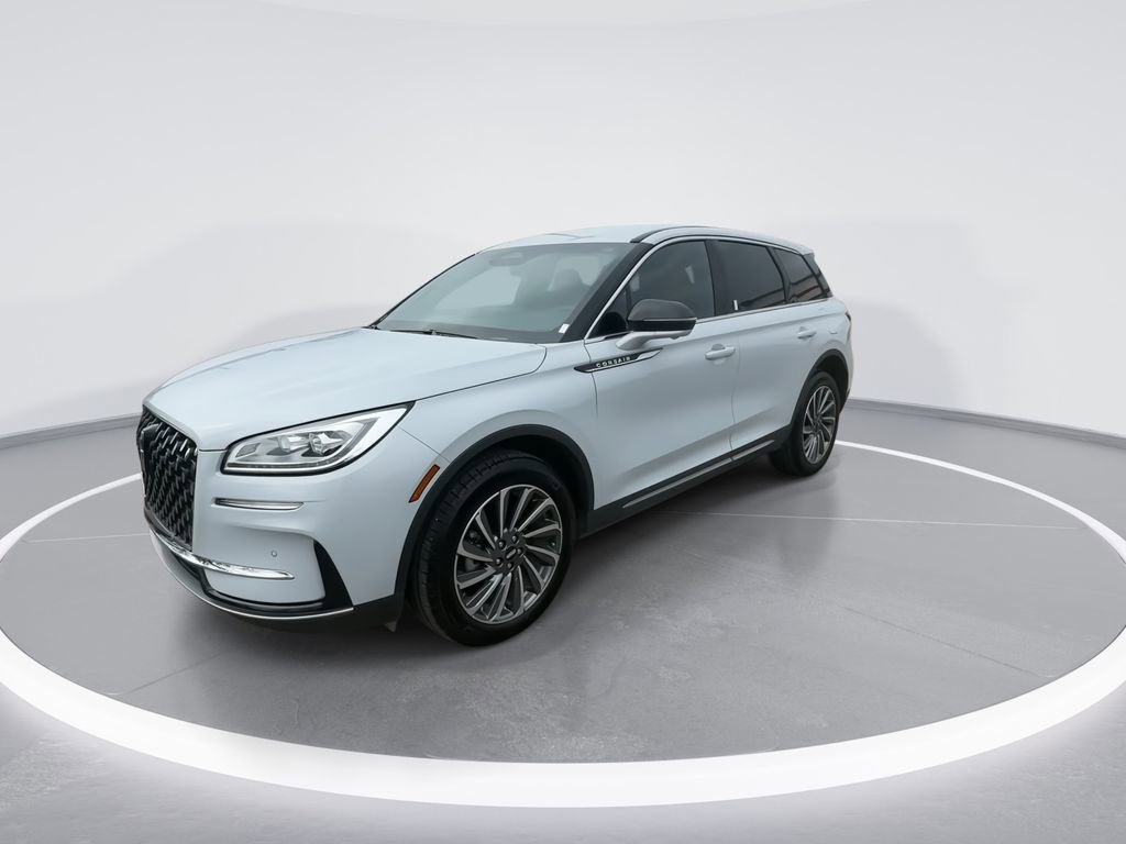 Used 2025 Lincoln Corsair Reserve image 4