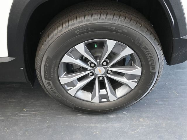 New 2026 Chevrolet Equinox LT w/ Convenience Package II image 12