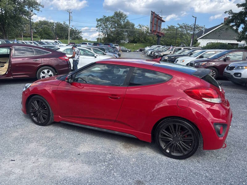 Used 2016 Hyundai Veloster Turbo FWD image 8
