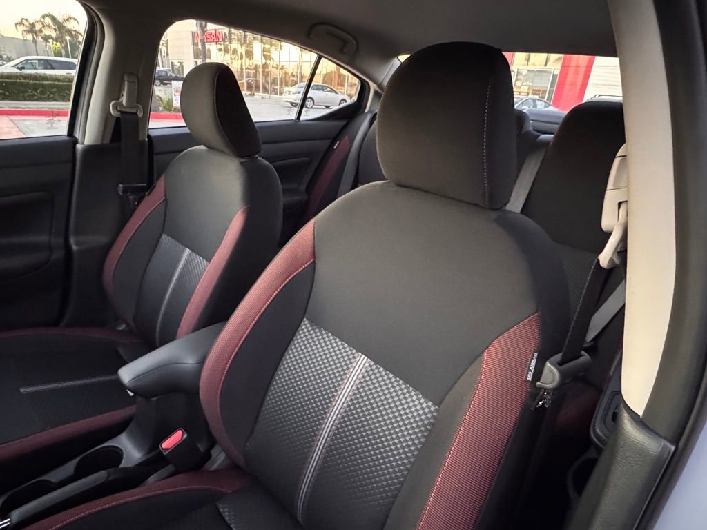New 2025 Nissan Versa SR w/ Trunk Package image 10