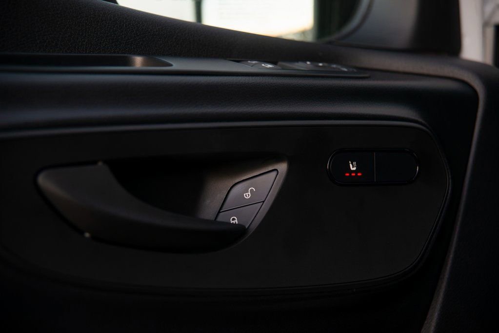 Used 2025 Mercedes-Benz Sprinter 2500 image 27