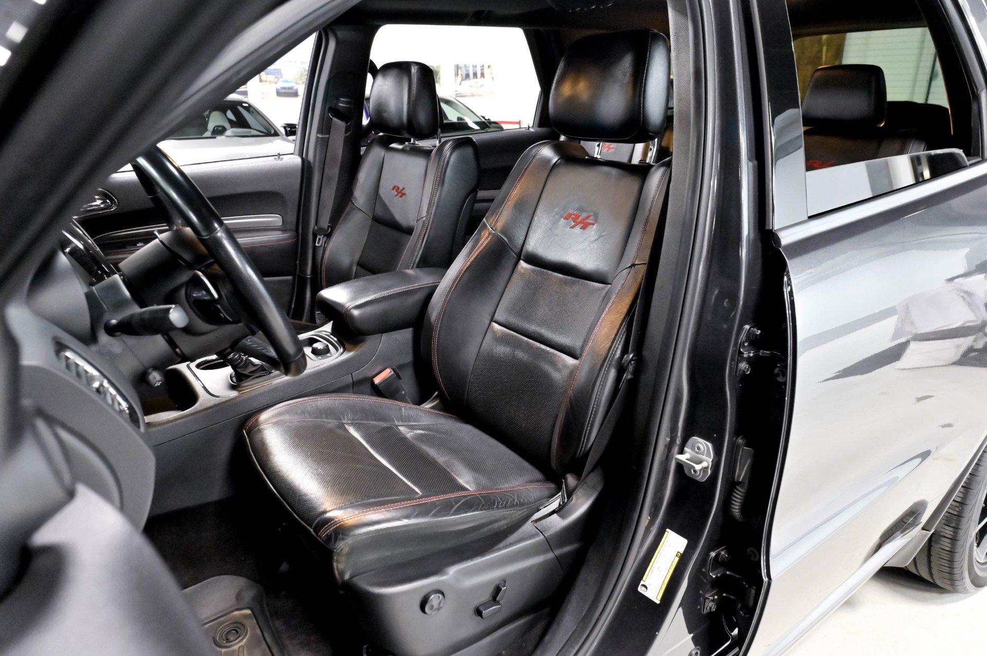 Used 2018 Dodge Durango R/T w/ Technology Group AWD/4WD image 7