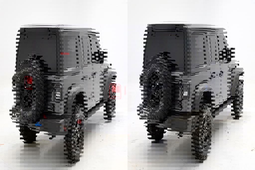 Used 2023 Jeep Wrangler Unlimited w/ Cold Weather Group image 8