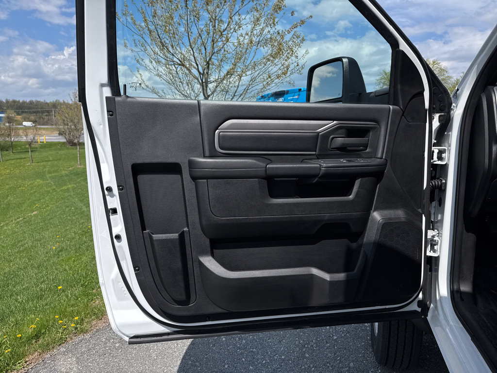 New 2026 RAM 4500 Tradesman w/ Chrome Appearance Group AWD/4WD image 39