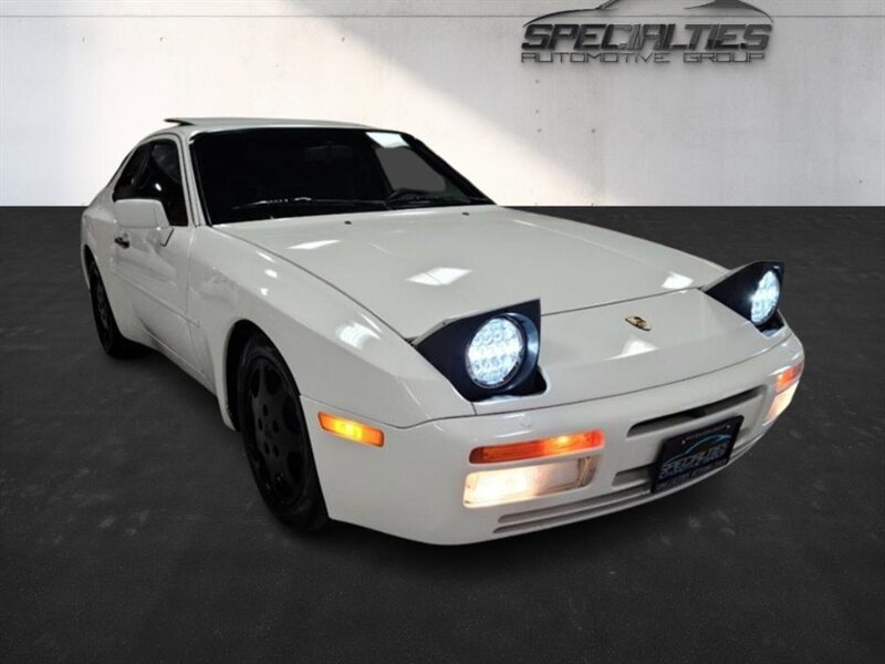Used 1987 Porsche 944 Turbo RWD image 22