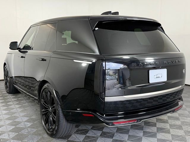 Certified 2025 Land Rover Range Rover SV AWD/4WD image 4