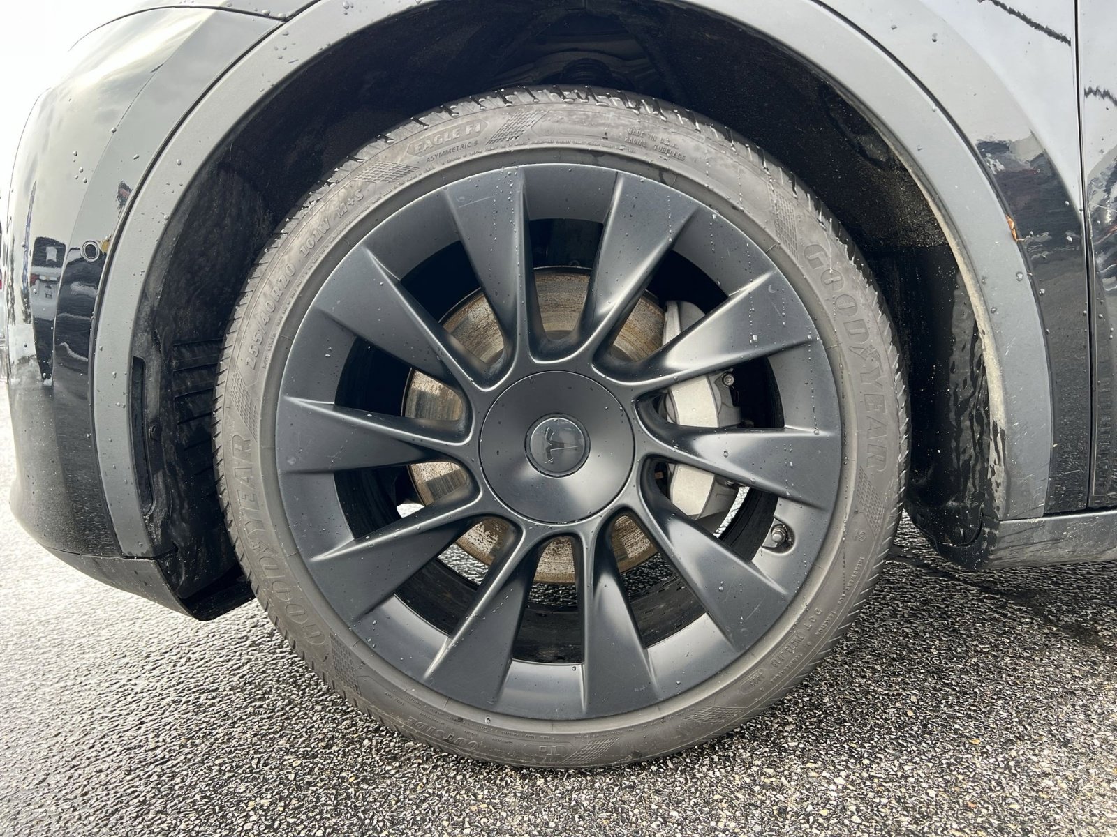 Used 2022 Tesla Model Y Long Range image 12