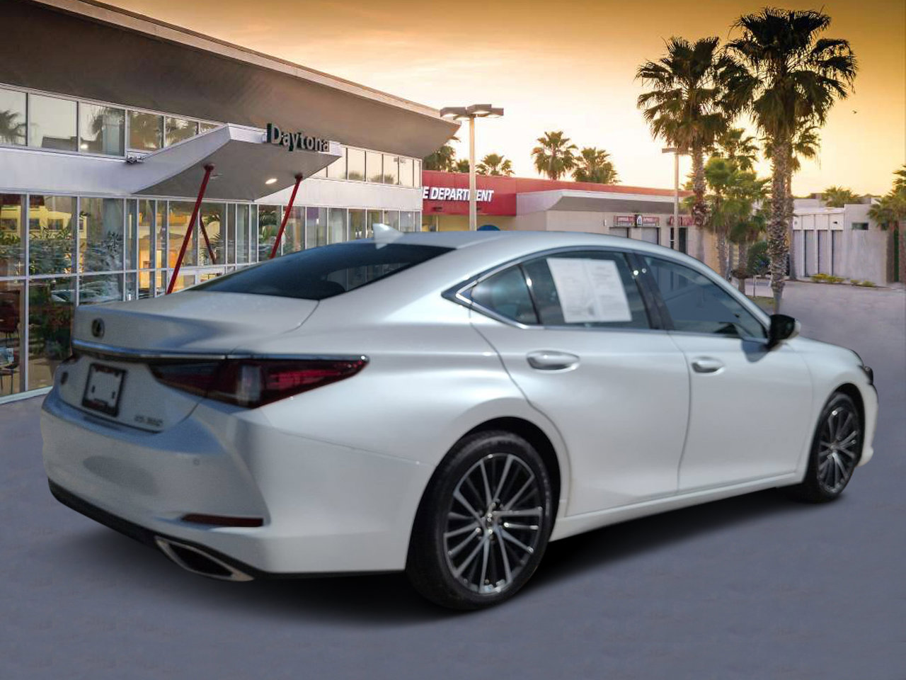 Used 2022 Lexus ES 350 w/ Premium Package FWD image 3