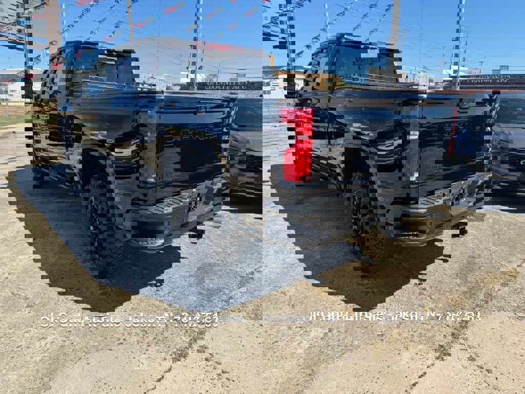 Used 2025 Chevrolet Silverado 2500 High Country w/ Midnight Edition image 8